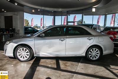 2014 Toyota Camry - Thumbnail