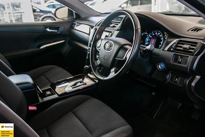 2014 Toyota Camry - Thumbnail