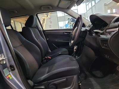 2013 Suzuki Swift - Thumbnail