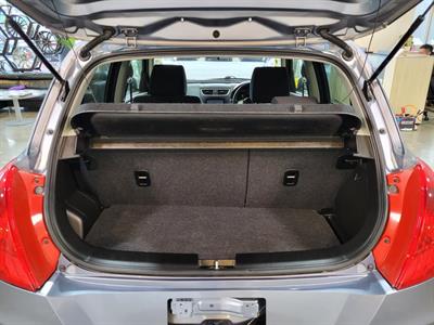 2013 Suzuki Swift - Thumbnail