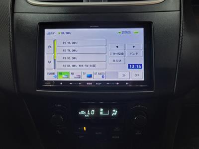 2013 Suzuki Swift - Thumbnail