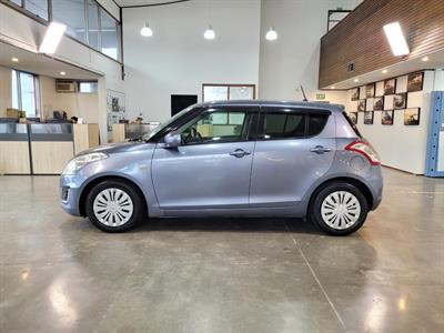 2013 Suzuki Swift - Thumbnail