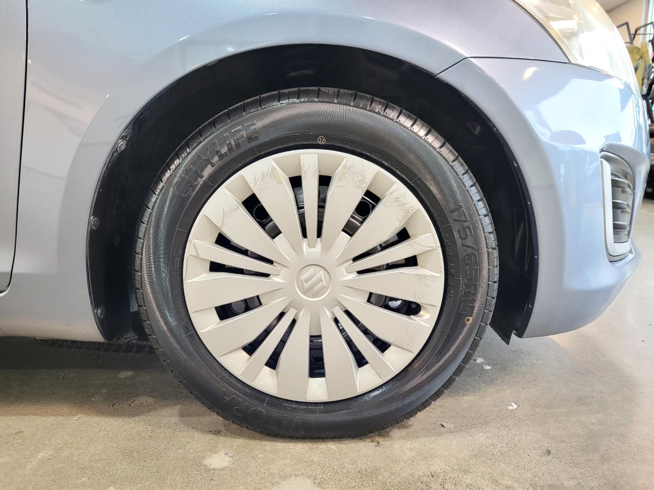 2013 Suzuki Swift