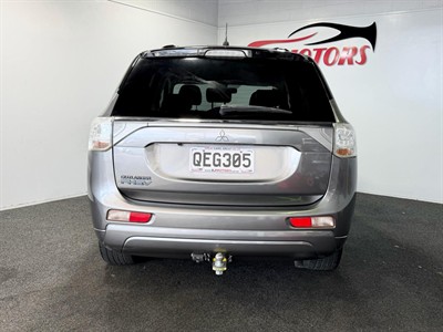 2014 Mitsubishi Outlander - Thumbnail