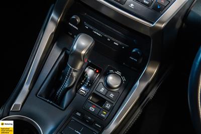 2015 Lexus NX 300h - Thumbnail