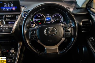 2015 Lexus NX 300h - Thumbnail