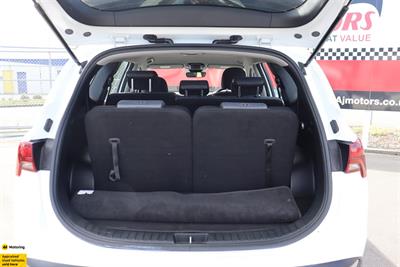 2021 Hyundai Santa Fe - Thumbnail