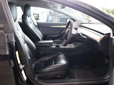 2021 Tesla Model 3 - Thumbnail