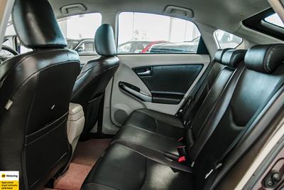 2012 Toyota Prius - Thumbnail