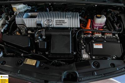 2012 Toyota Prius - Thumbnail