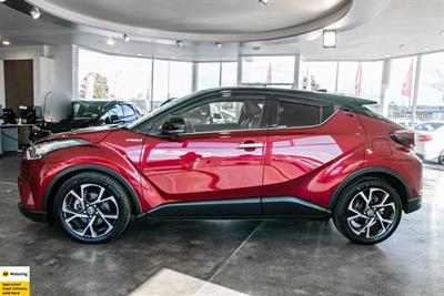 2017 Toyota C-HR - Thumbnail