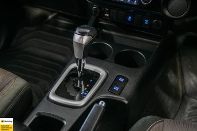 2018 Toyota Hilux - Thumbnail