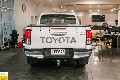 2018 Toyota Hilux - Thumbnail
