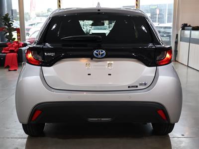 2022 Toyota Yaris - Thumbnail