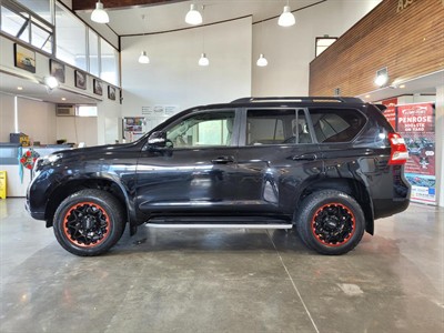 2014 Toyota Land Cruiser Prado - Thumbnail