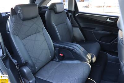 2015 Honda Jade - Thumbnail