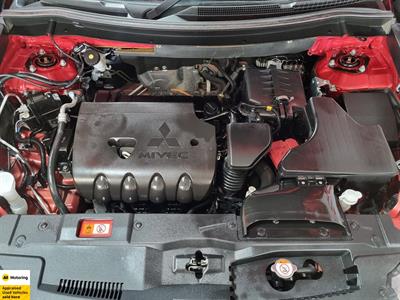 2022 Mitsubishi Outlander - Thumbnail