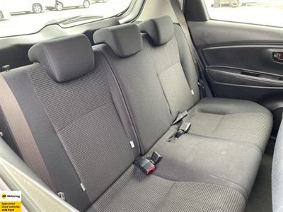 2017 Toyota Yaris - Thumbnail