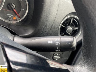 2017 Toyota Yaris - Thumbnail