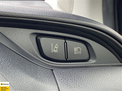 2017 Toyota Yaris - Thumbnail