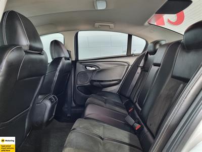 2017 Holden Commodore - Thumbnail