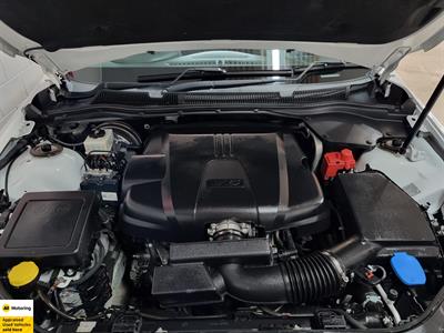 2017 Holden Commodore - Thumbnail