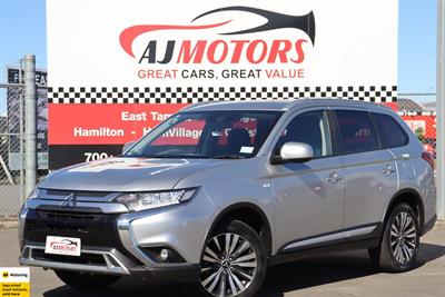 2020 Mitsubishi Outlander - Thumbnail