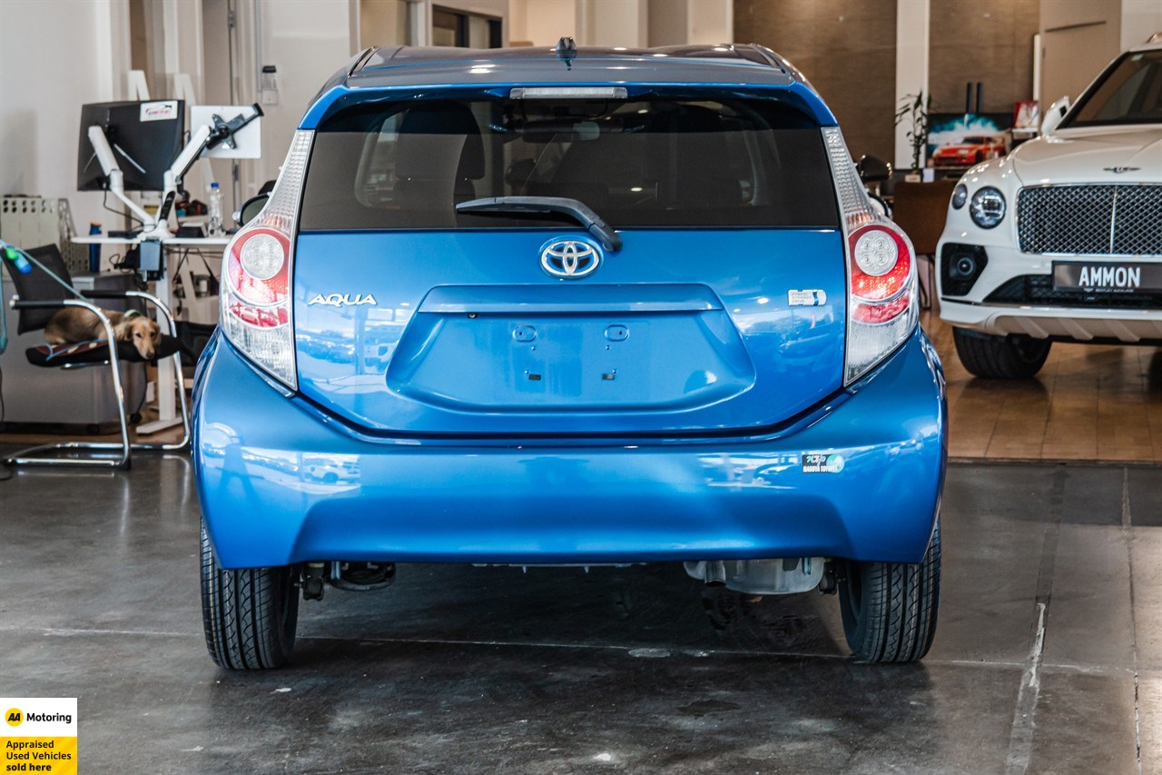 2013 Toyota Aqua