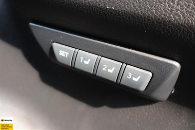 2015 Lexus NX 300h - Thumbnail