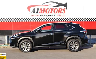 2015 Lexus NX 300h - Thumbnail
