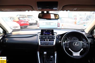 2015 Lexus NX 300h - Thumbnail