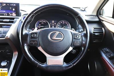 2015 Lexus NX 300h - Thumbnail