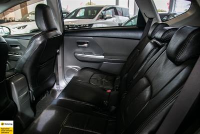 2012 Toyota Prius - Thumbnail