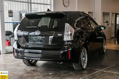 2012 Toyota Prius - Thumbnail