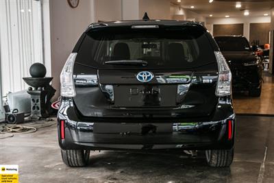 2012 Toyota Prius - Thumbnail