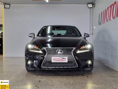 2016 Lexus IS 200t - Thumbnail