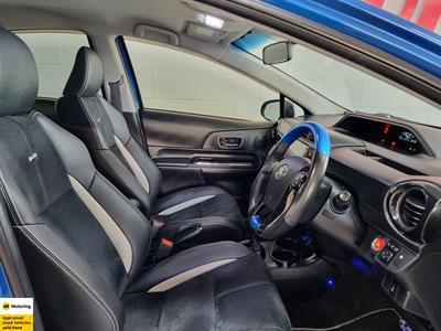 2013 Toyota Aqua - Thumbnail