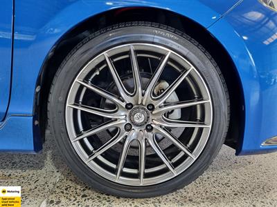 2013 Toyota Aqua - Thumbnail