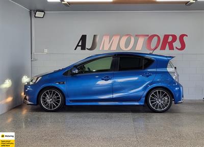 2013 Toyota Aqua - Thumbnail