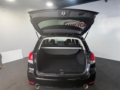 2013 Subaru Legacy - Thumbnail