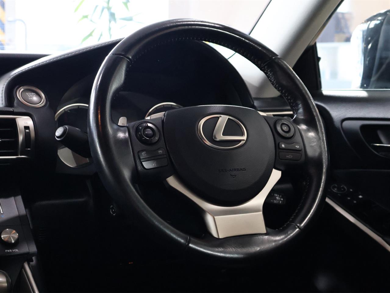 2016 Lexus IS