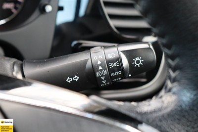 2021 Mitsubishi Outlander - Thumbnail