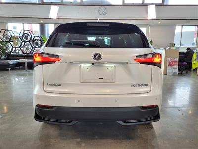 2014 Lexus NX 300h - Thumbnail