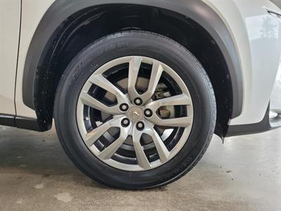 2014 Lexus NX 300h - Thumbnail