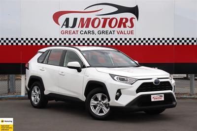 2020 Toyota RAV4 - Thumbnail