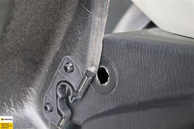 2021 Mazda 2 - Thumbnail