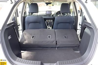 2021 Mazda 2 - Thumbnail