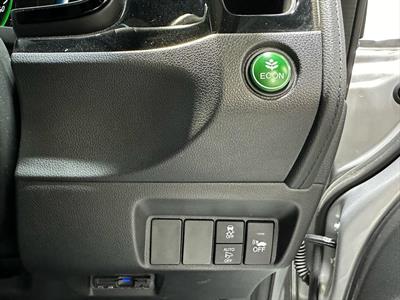 2015 Honda Shuttle - Thumbnail