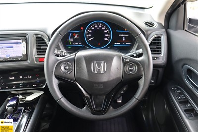 2014 Honda Vezel - Thumbnail