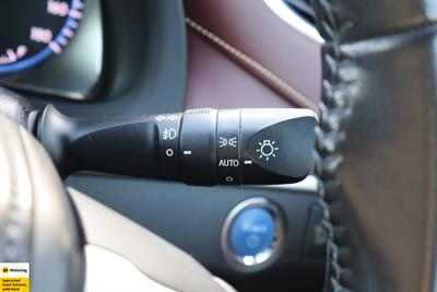 2015 Toyota Harrier - Thumbnail